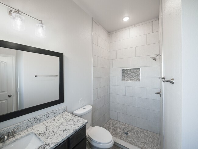 Foto del edificio - 917 Ada Ln