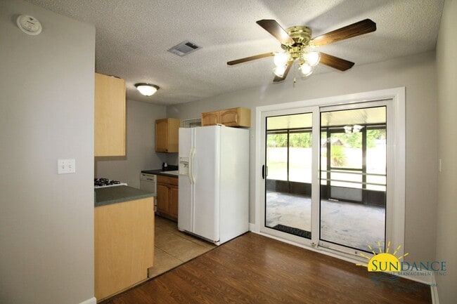 Building Photo - Renovated 3 Bedroom Home in Fort Walton Beach