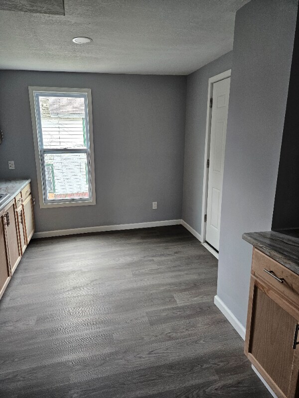 1002 E 76th St Cleveland, OH 44103 – photo 2