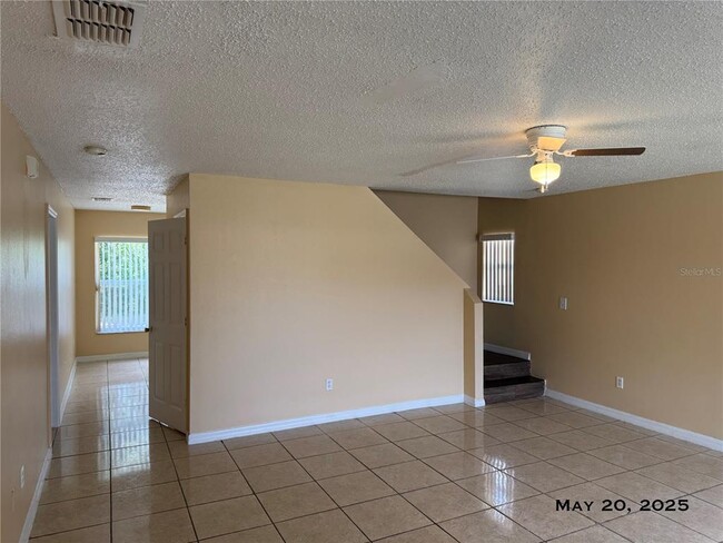 Building Photo - 5083 Luna Negra Dr