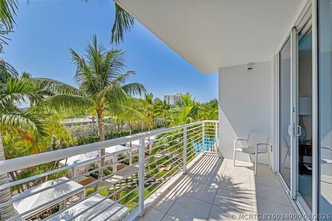 Foto del edificio - 2821 N Ocean Blvd