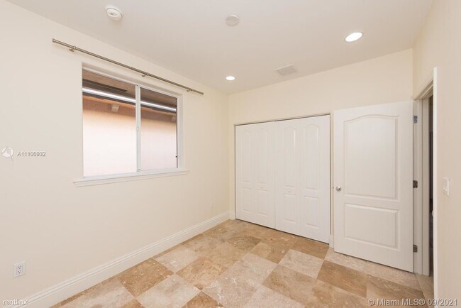 Foto del edificio - 3 br, 2.5 bath House - 3168 Ohio St # 3168