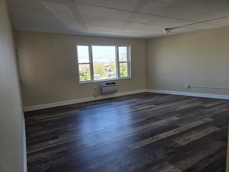 Photo - 685 Prospect Avenue Unit 9b