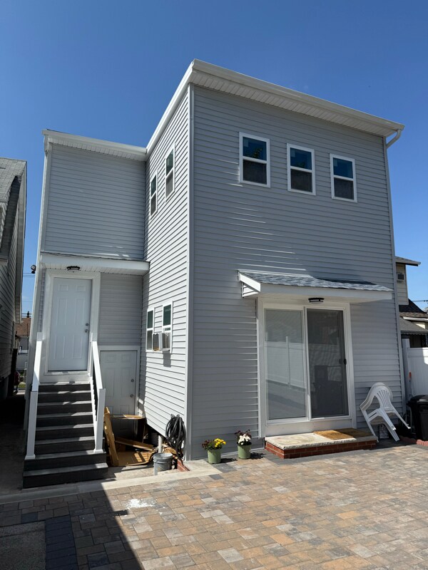 Foto del edificio - 1033 E 23rd St