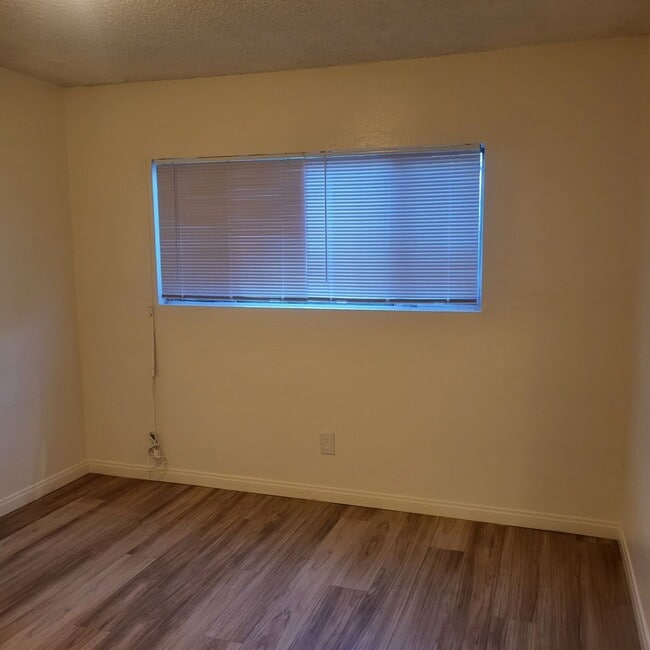 Building Photo - 2315 W Compton Blvd