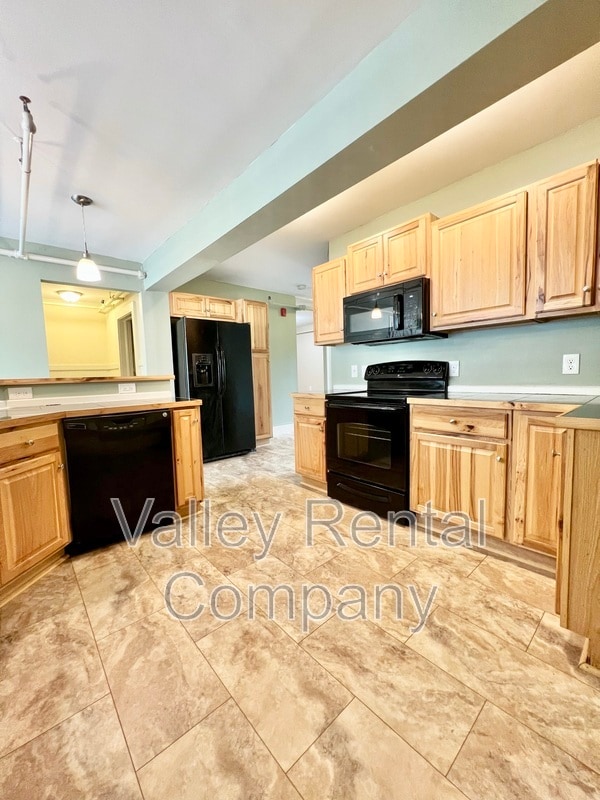 Photo - 132 Middle St Apartment