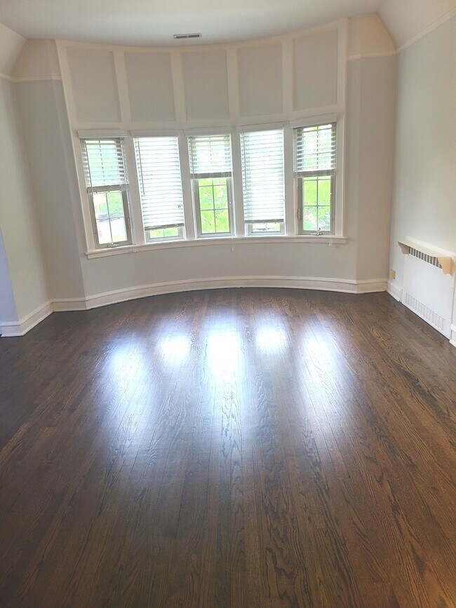 Foto del edificio - 5256 N Virginia Ave