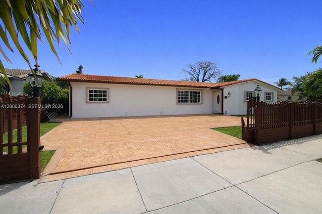 Photo - 6331 SW 94th Ave House