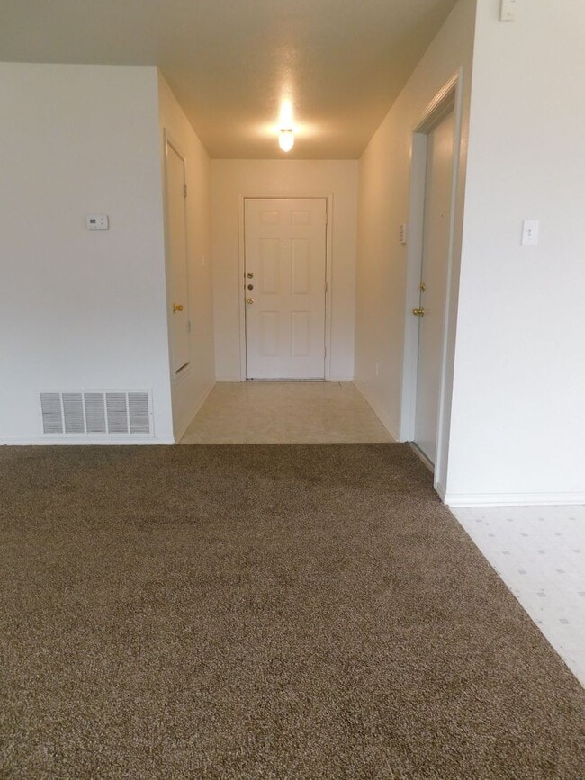 Building Photo - Available NOW!!!! Gorgeous 1 story, 3 bedr...