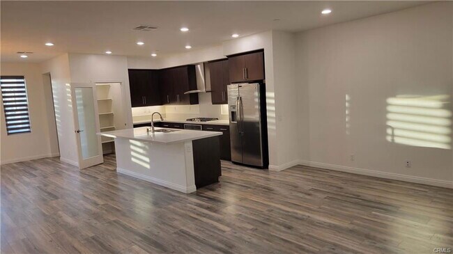 Foto del edificio - 112 Acamar