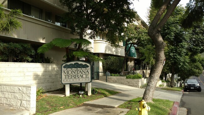 Foto del edificio - 11645 Montana Ave