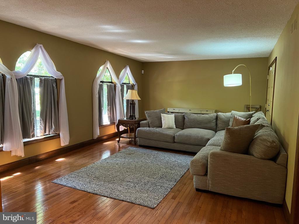 40 Woodstone Dr, Voorhees Township, NJ 08043 House Rental in Voorhees