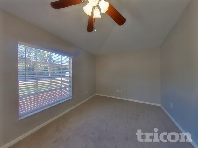 Foto del edificio - 1054 Valentine St