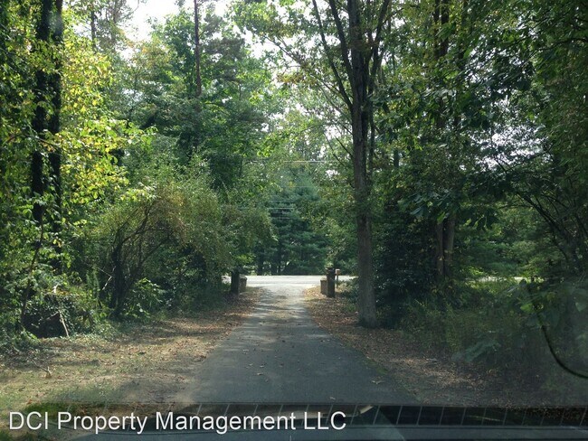 Foto del edificio - 3 br, 3 bath House - 2416 Old Bluefield Rd