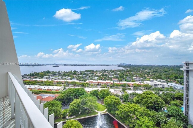 Foto del edificio - 1000 Quayside Terrace