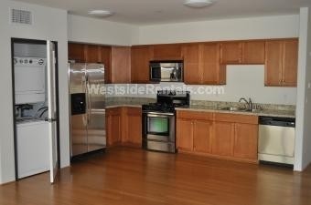 Foto del edificio - 255 W 7th St