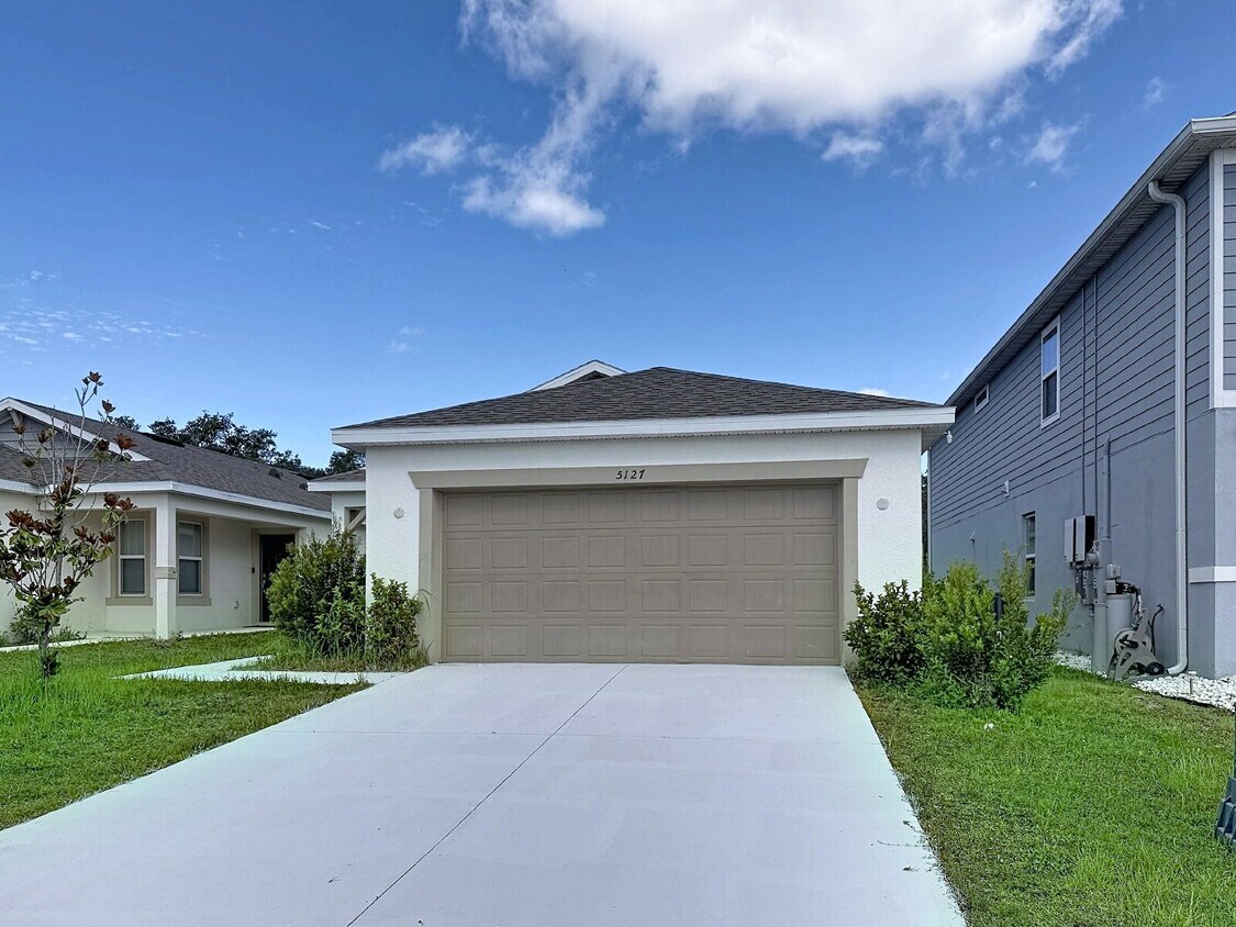 Photo - 5127 Royal Point Avenue