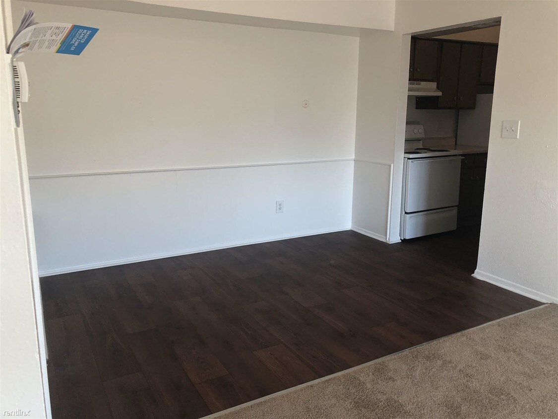 Primary Photo - 3 br, 1 bath Apartment - 725 Green Rd Apt 531