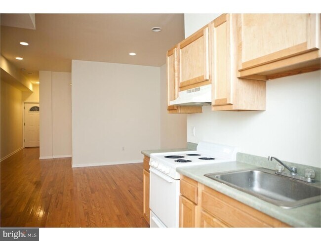 Foto del edificio - 1531 Poplar St