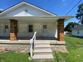 Building Photo - 2717 S Moreland Ave