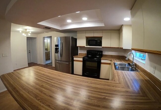 Foto del edificio - 1429 Winkler Ave
