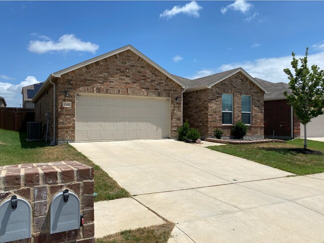 Building Photo - 2345 Bernese Ln