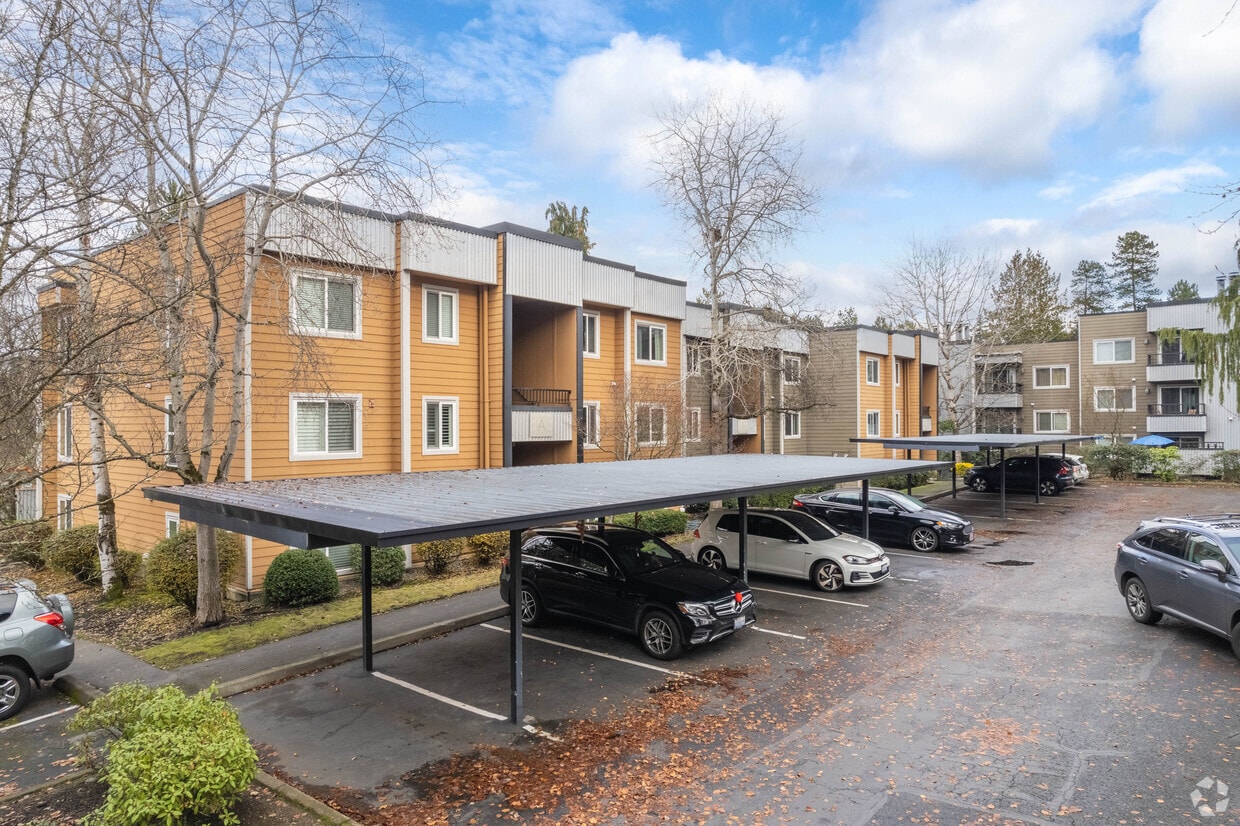 Mira Apartments in Kirkland, WA