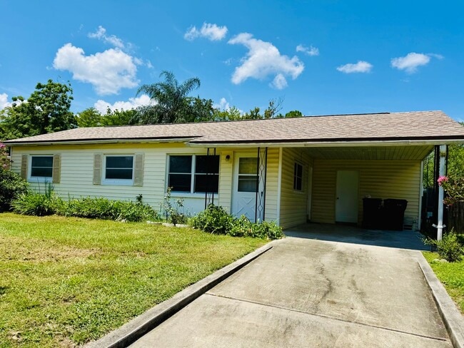 Photo - Updated 3 Bedroom 1 Bathroom Home For Rent at 14205 Allison Drive Orlando, Fl. 32826