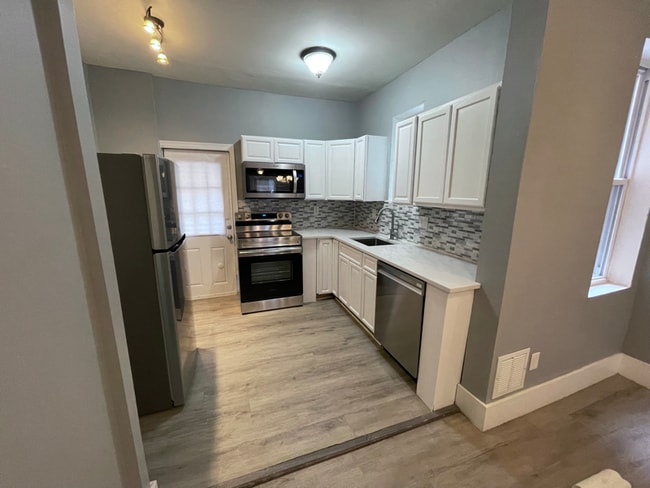 Photo - 55 N Lindenwood St Townhome