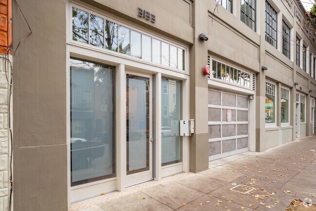 Entrada - 3133-3135 24th St