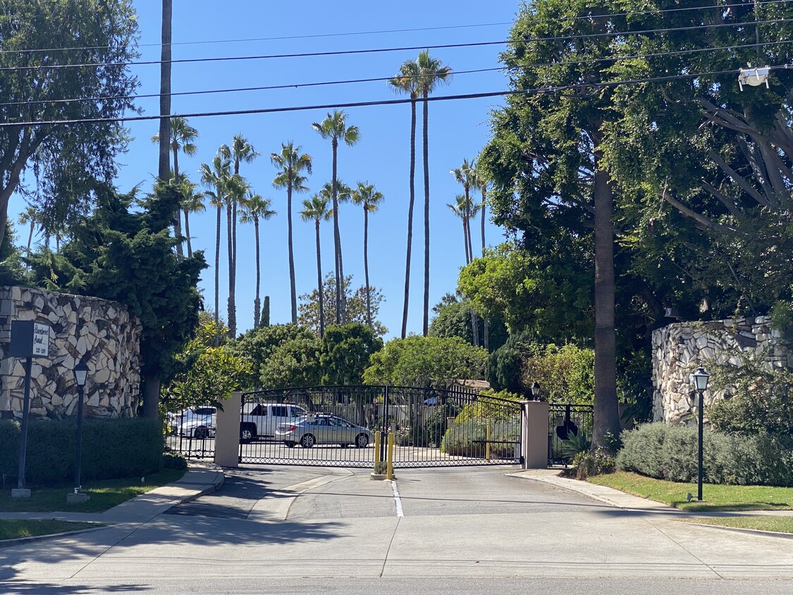 Gated entrance to Brentwood Sunset - 241 S Barrington Ave