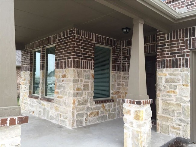 Building Photo - 241 Dragonfly Dr