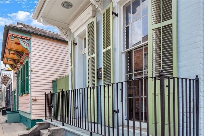 Photo - 1300 Chartres St House