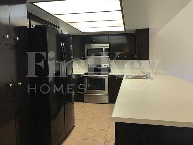 Building Photo - 4423 E Pinto Ct