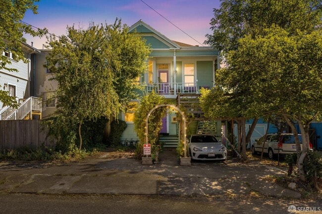Building Photo - 1742 Blake St