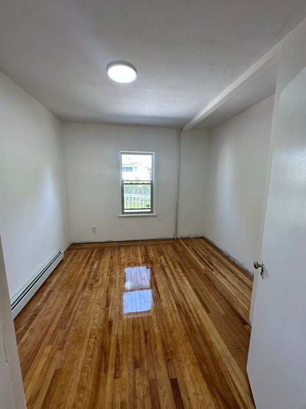 Foto del edificio - 22 Stoughton Ave