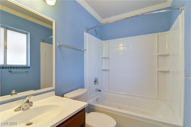 Building Photo - 389 Newbury Ct