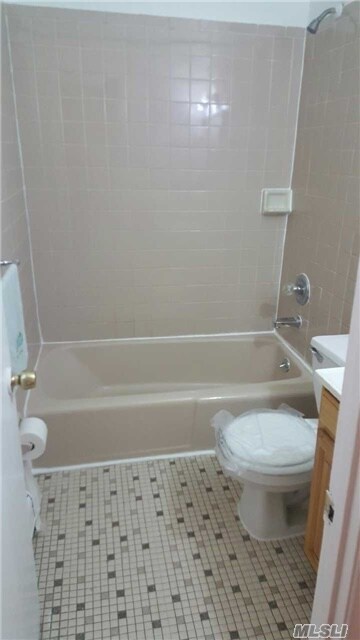 Building Photo - 57-60-60 Xenia St
