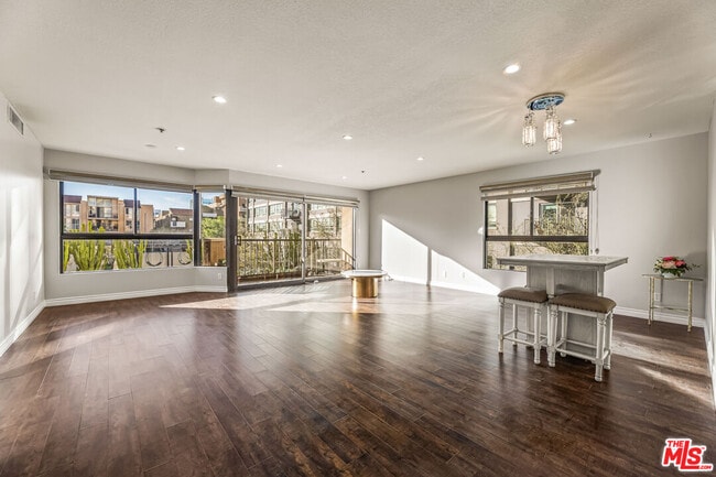 Foto del edificio - 727 S Ardmore Ave