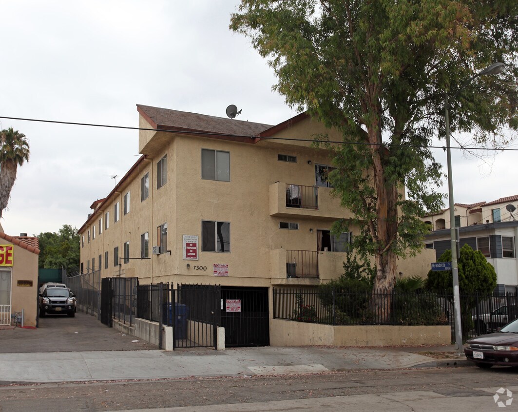 Building Photo - 7300 Canby Ave