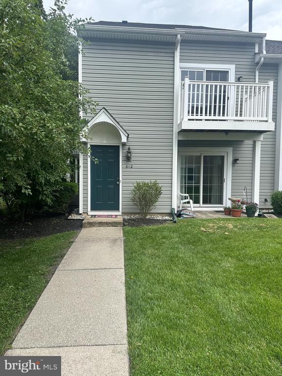 Foto principal - 612 Yorkshire Ct