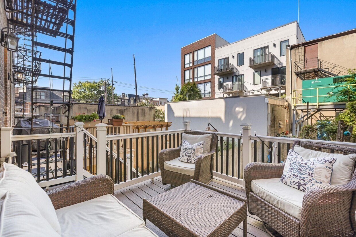 Foto principal - 706 Willow Ave