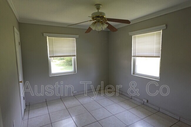 Foto del edificio - 2996 Smith St