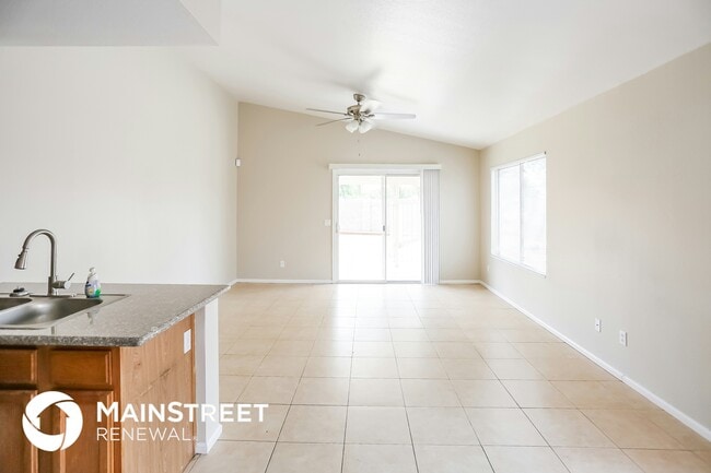 Foto del edificio - 10845 W Monterosa St