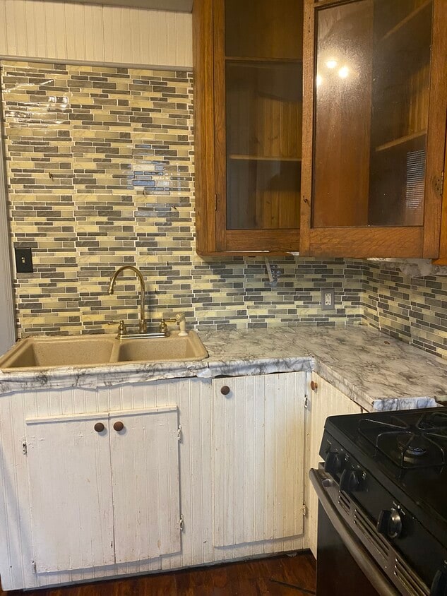 Primary Photo - 26 Park Pl