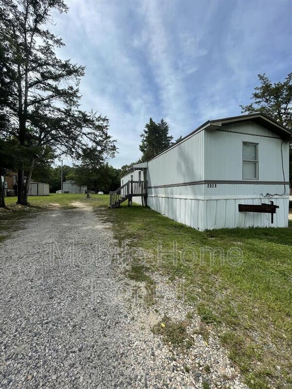 Foto principal - 2028 Evans Dr