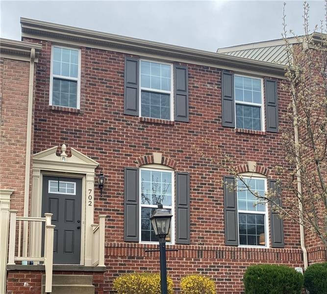702 Carver Dr, Wexford, PA 15090 Townhouse for Rent in Wexford, PA