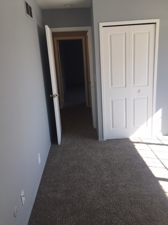 Foto del edificio - 25300 Shiawassee Cir