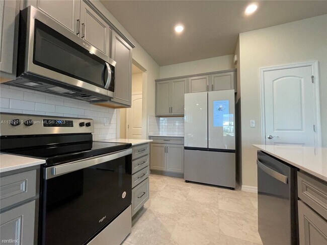 Foto del edificio - 3 br, 2.5 bath Townhome - 2151 Appleton Ci...