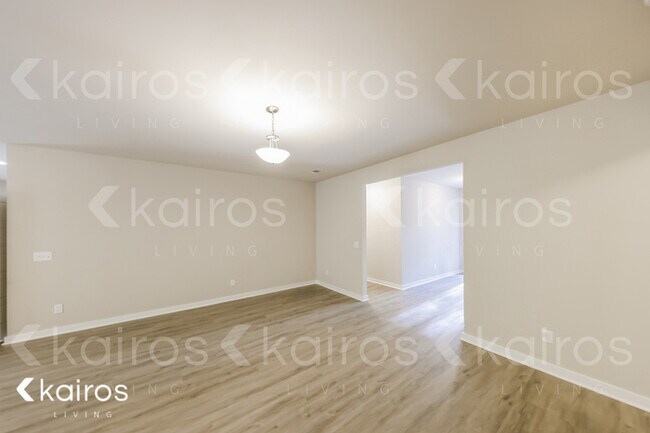 Foto del edificio - 11671 Woodland Lake Rd.